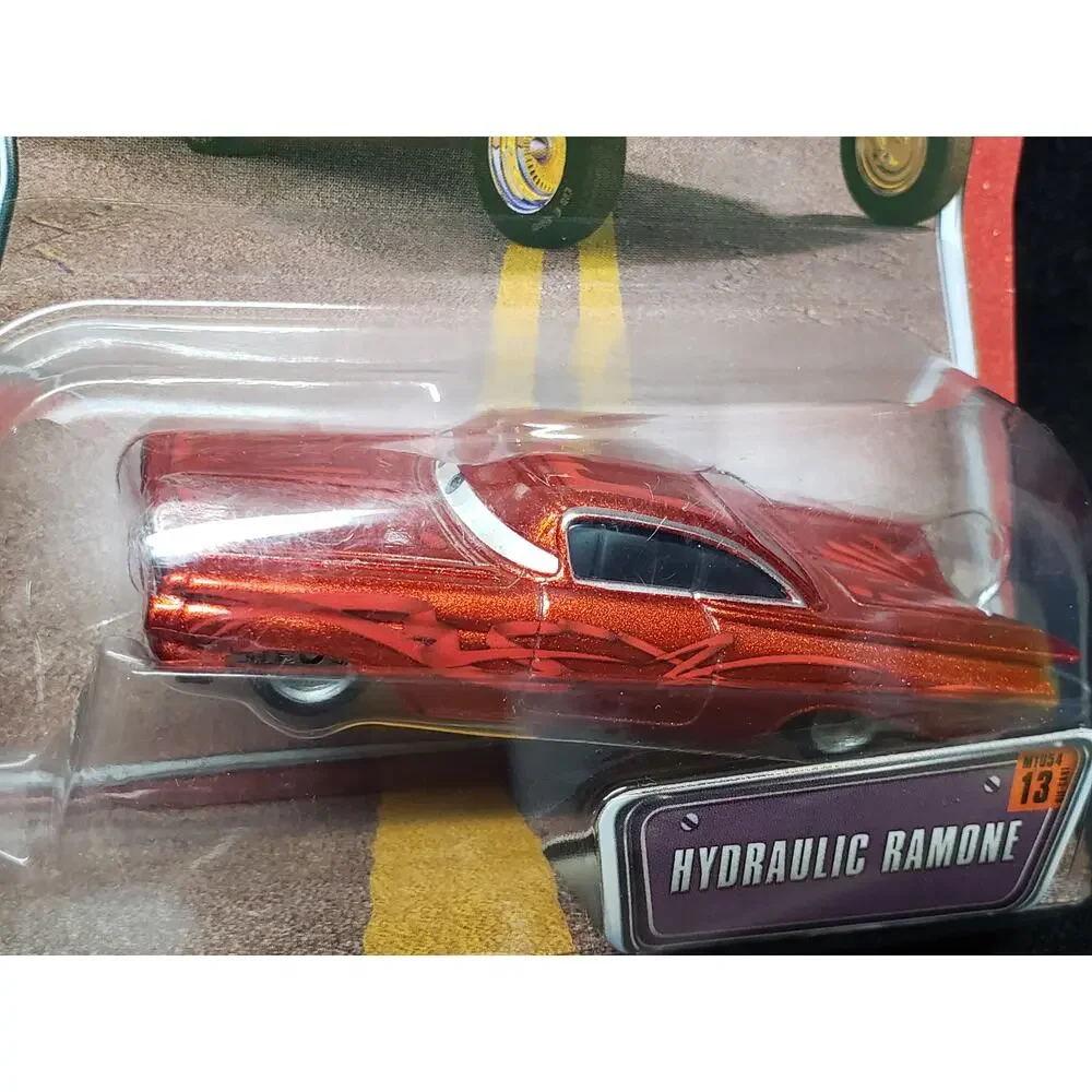 Disney Pixar The World of Cars Hydraulic Ramone Collect Them All 13 Diecast Car